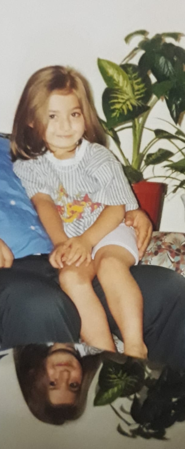 Küçüklük fotoğraflarınız duruyor mu?