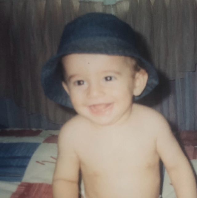 Küçüklük fotoğraflarınız duruyor mu?