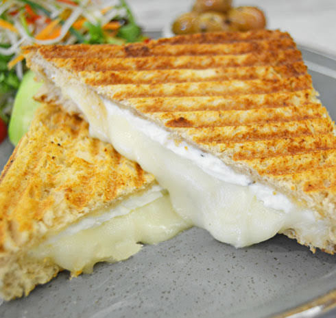 İftarda tost olur mu?