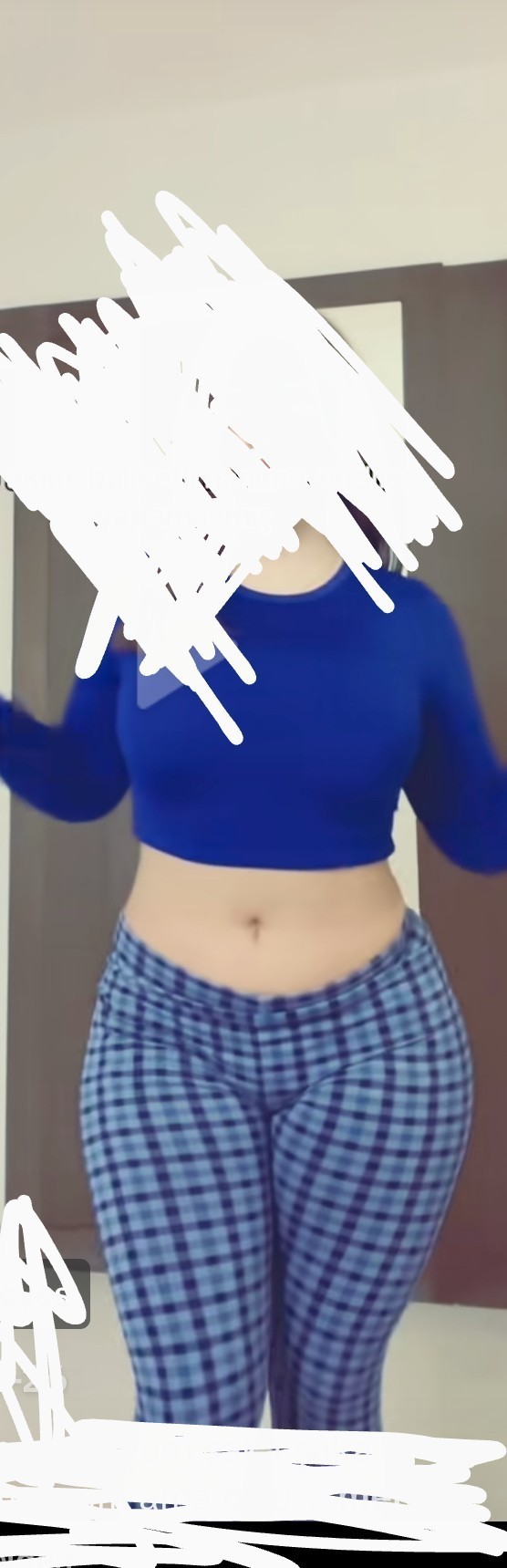 Kilolu değil zayıf da değil böyle kadınlar kızlar nasıl sizce ( görselli)?