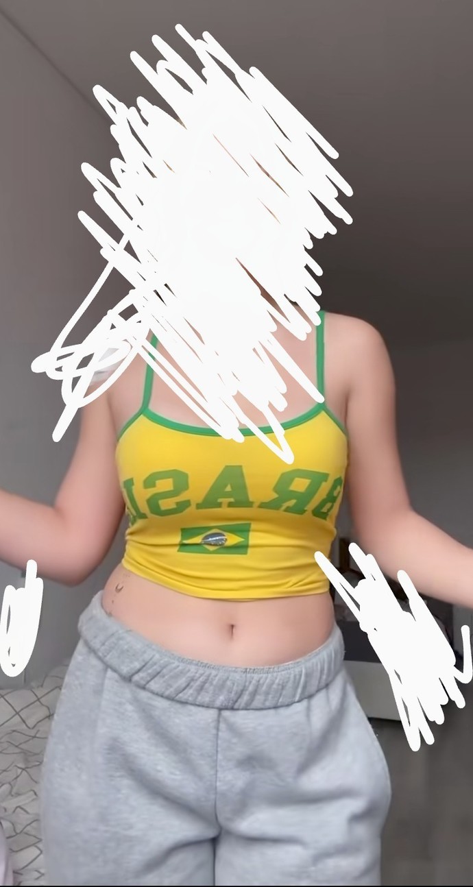 Kilolu değil zayıf da değil böyle kadınlar kızlar nasıl sizce ( görselli)?