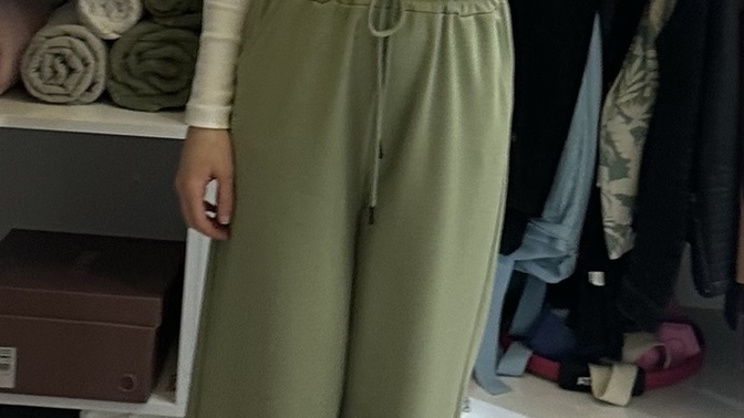 Bu eşofmanlar dışarı olur mu yoksa ev için mi daha uygun?