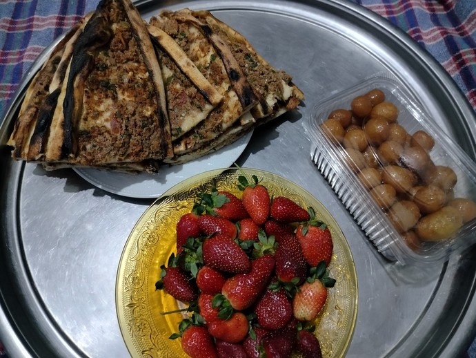 Sahurda pide yenir mi?