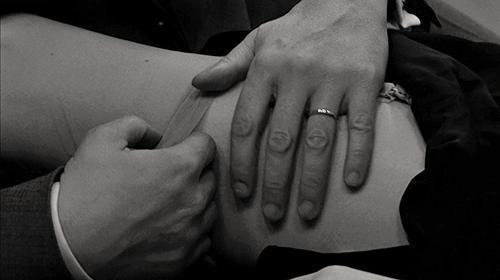 Deli gibi aşık olduğunuz sevgilinizin penis küçük çıksa ayrılır mısınız?