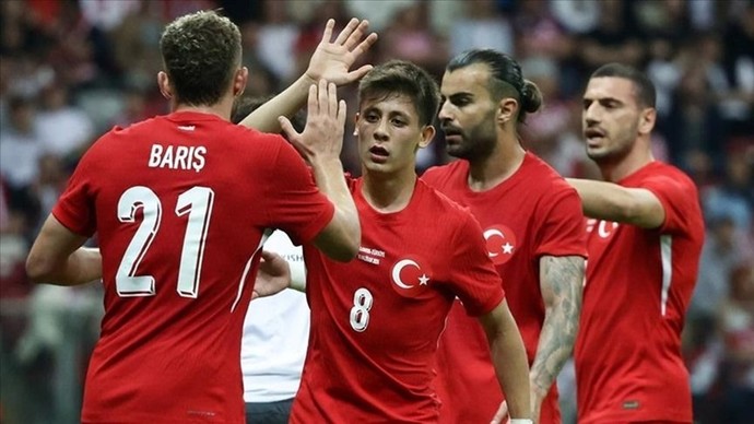 Saat 20:00 da milli maç var yine Macaristan Türkiye maçı inşallah kazanırız?