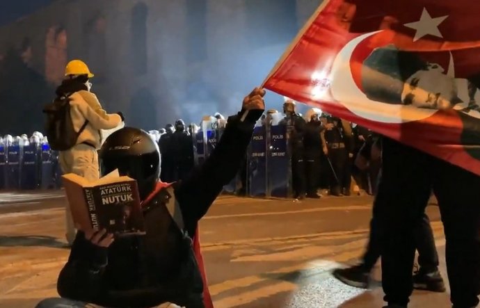 Türkiye’de gençlerin protesto kültürü diğer ülkelerle kıyaslandığında nasıl?