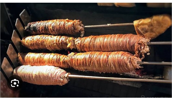 Ciğer kavurması mı kokoreç mi tercih edersin?