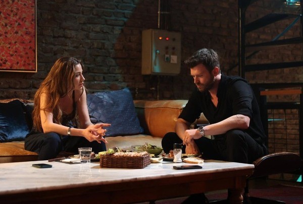 Bir ilişkiyi uzun süre sürdürebilmen için en önemli şey nedir?