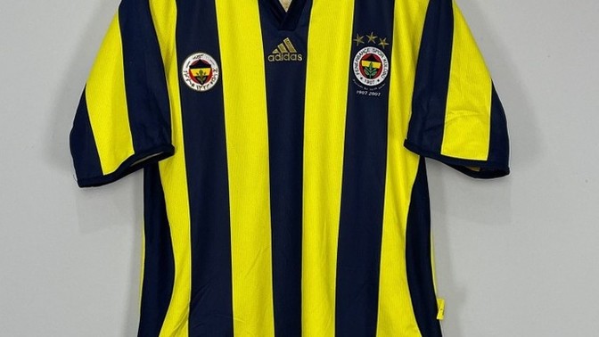 Fenerbahçenin 2006/07 çift taraflı formasını nereden bulabilirim?