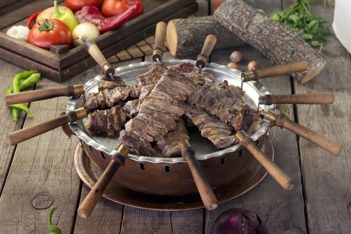 Döner mi cağ kebap mı?