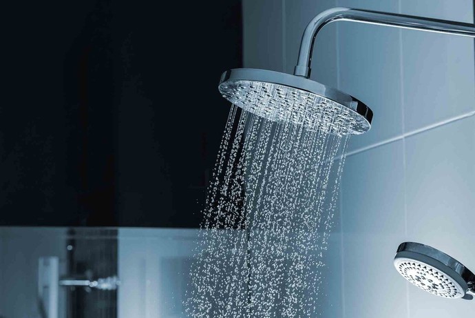 Arkadaşlar ben ayda 1 banyo yapıyorum çok üşeniyorum sizde öyle misiniz?