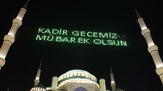 Kadir gecemiz mübarek olsun. Bugüne özel ne gibi ibadetler edeceksiniz?