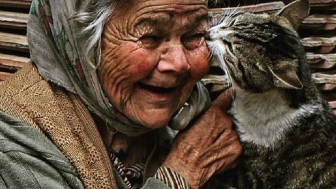 Sizce en güçlü duygu nefret midir, sevgi mi?