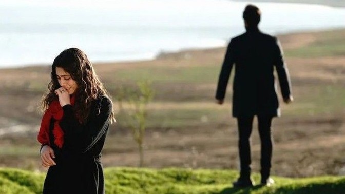 Aşık olduğumuz biri bizden ayrıldığında neden bu kadar acı verir?
