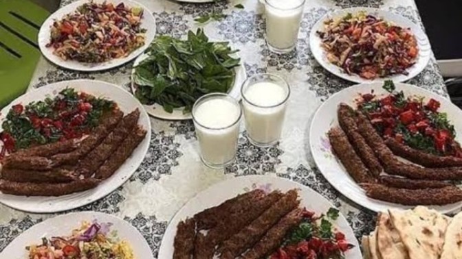Akşama ne yemegi yapacaksınız bizde bişey yok?