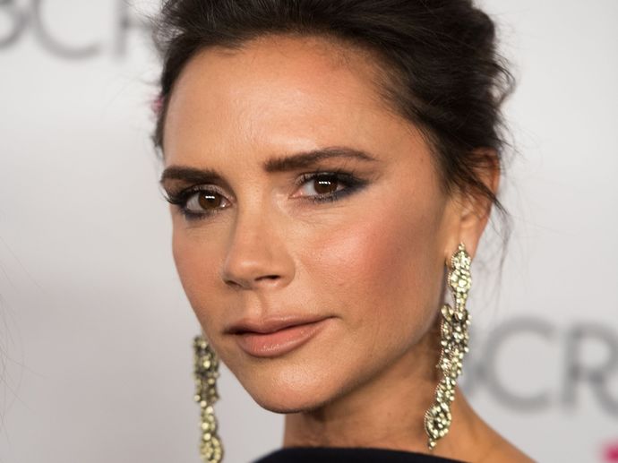Victoria Beckhamın burnu gibi burun var mı?