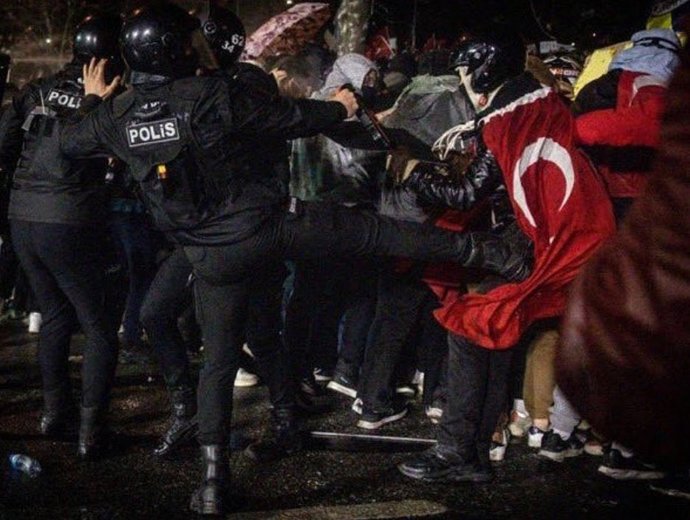 Şu görüntüler zorunuza gitmiyor mu?