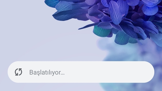 Arkadaşlar telefondaki "başlatılıyor"yazısı neden var?