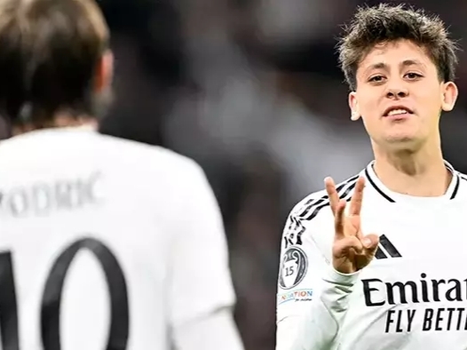 Arda Güler in Real Madridin teknik direktörü Ancelotti tarafından bloke edildiğini düşünüyor musunuz?