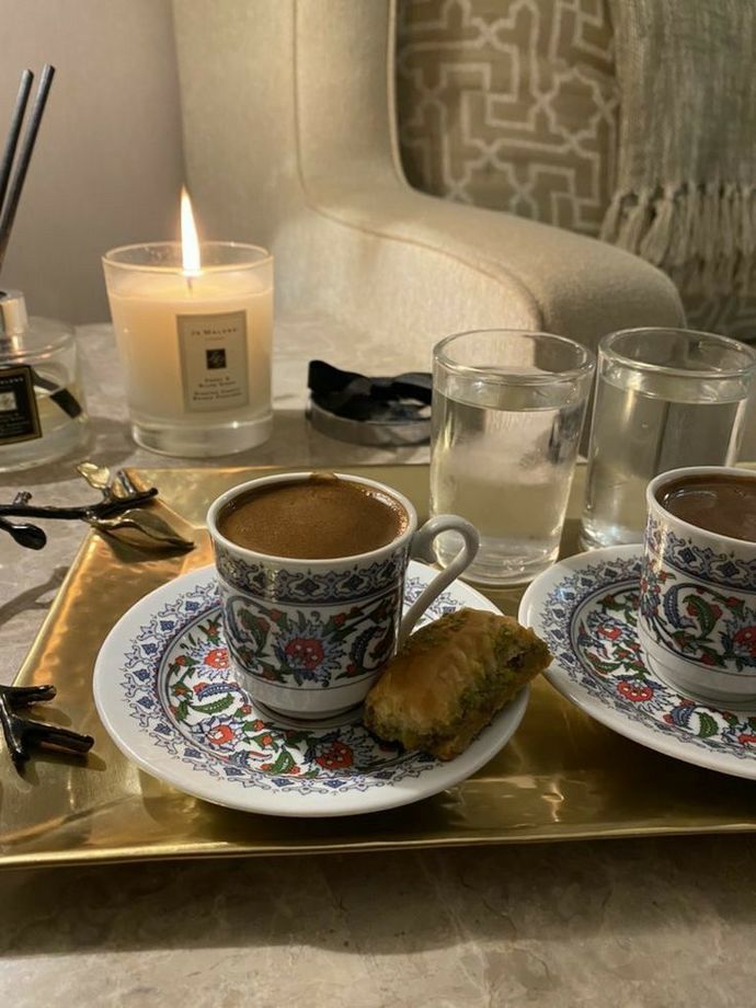 Bayram tatlısını dayanamayıp şimdiden yiyen kaç kişiyiz?