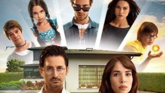 Dizi tarihimizin en underrated işlerinden SBSV. Gerçek anlamda ilk fantastik dizi denememiz. Siz zamanında izleyenlerden misiniz?