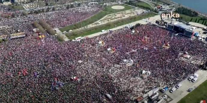 Maltepedeki eyleme 2,2 milyon kişi katıldı. Ne düşünüyorsunuz?