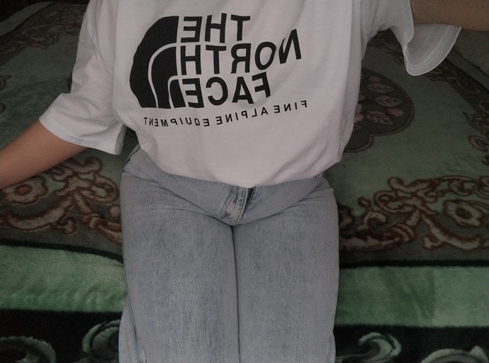 Bu ikisini pek yakıştıramadım altına ya da üstüne hangi renk giymeliyim canlar?