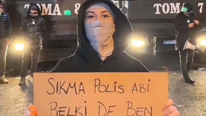 Lütfen gençlerimizin canını yakmayın. Biz bu ülkenin geleceğiz. Haksizmiyim?