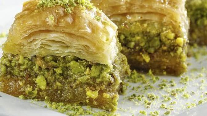 Yaşadığınız bölgede fıstıklı baklavanın kg fiyatı nedir?
