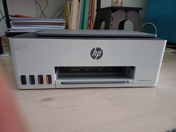 Hp smart tank 580-590 renkli baskı kafası?