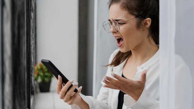 Mesaj atıp buharlaşmak nasıl bir süper güç acaba?