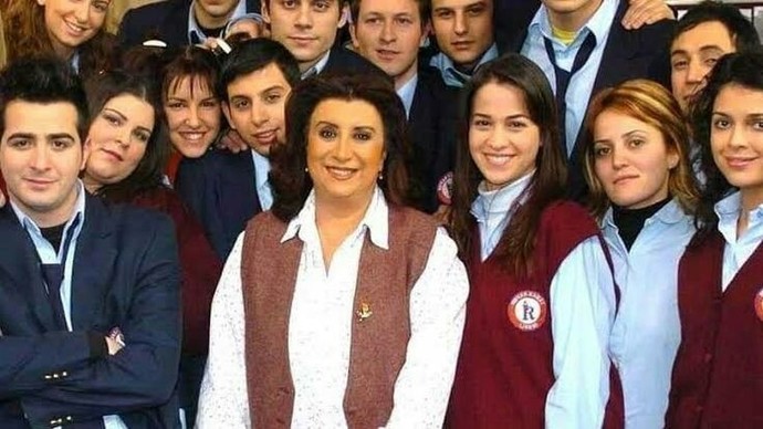Öğrencilik yıllarından kalma fotoğrafların var mı?