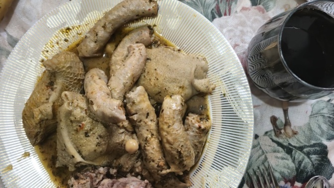 Kimler sofraya eşlik etmek ister?
