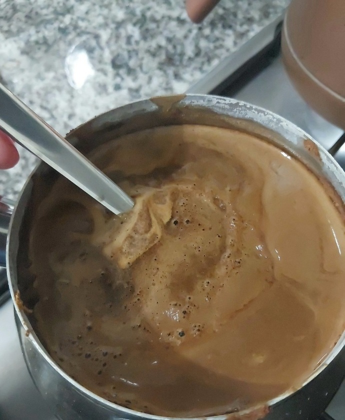 Çaydanlıkta kahve yapmak için kürt kızı olmaya gerek var mı 😀?