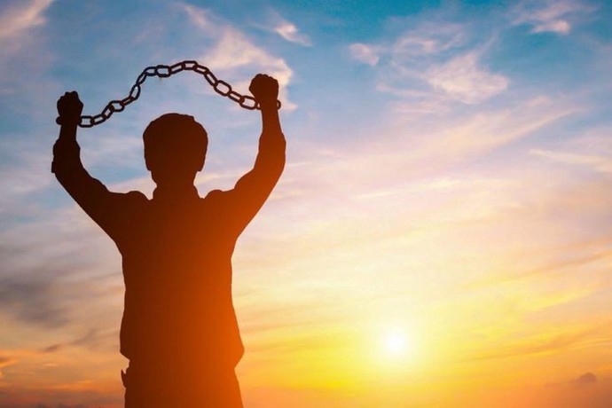 Çıkmazdan kurtulmak mı, çıkmazı kabullenmek mi daha zor gelir?