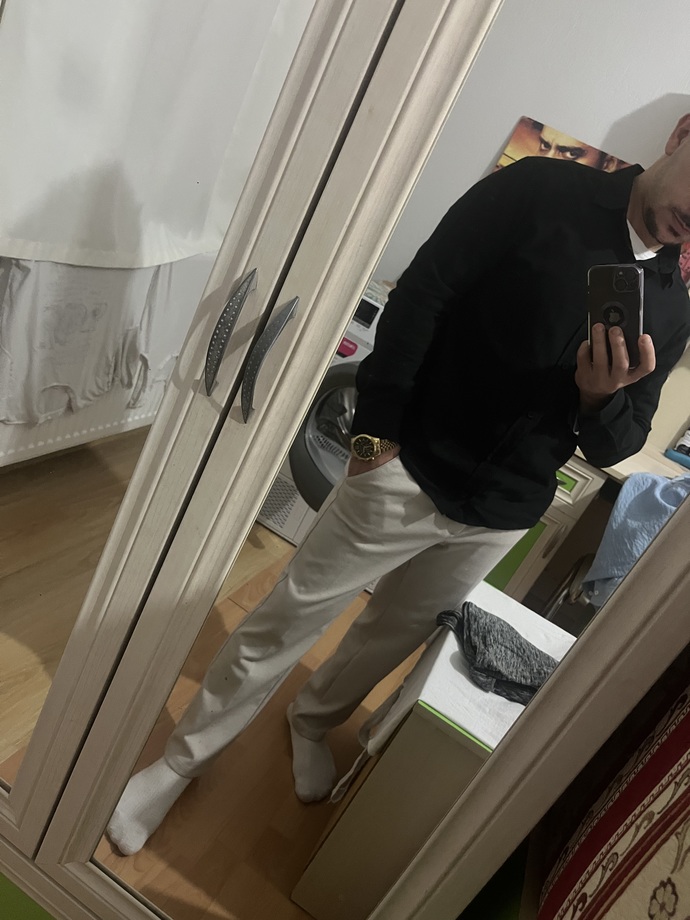 İyi bayramlar :) sizce hangi gömlek daha çok yakışmış? ya da başka tavsiyesi olan var mı?