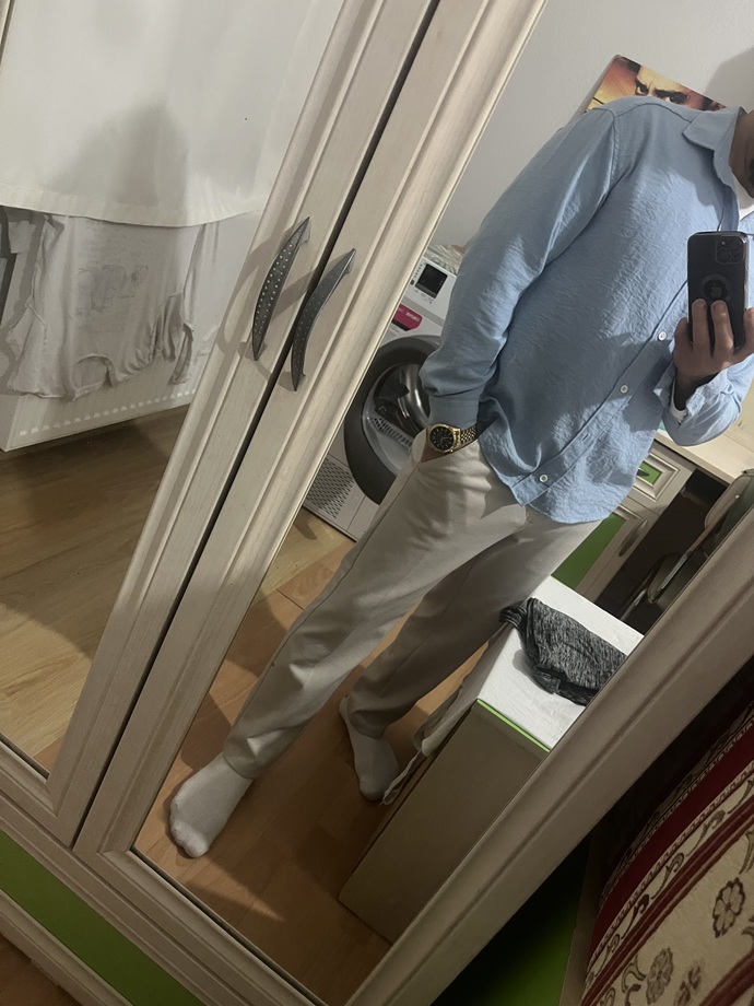 İyi bayramlar :) sizce hangi gömlek daha çok yakışmış? ya da başka tavsiyesi olan var mı?