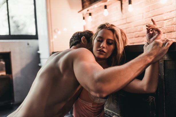 Orgazmı kolaylaştıran en büyük etmen sence ne?