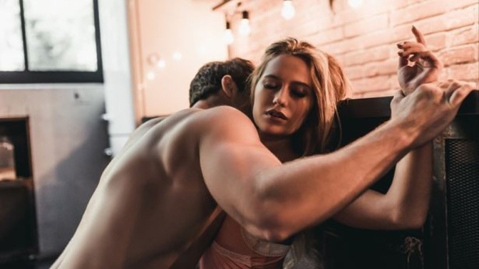 Orgazmı kolaylaştıran en büyük etmen sence ne?