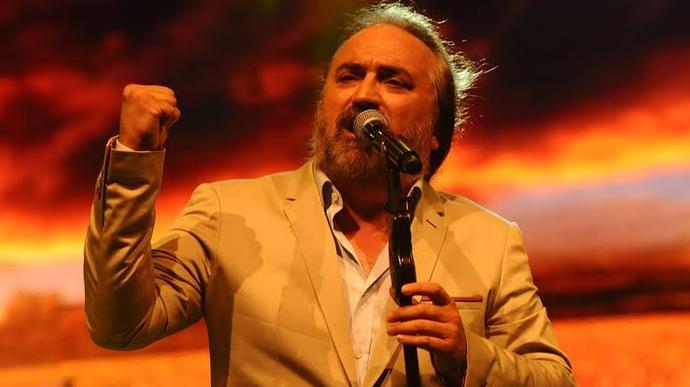 Volkan konak vefat etmiş. Dinler miydiniz?