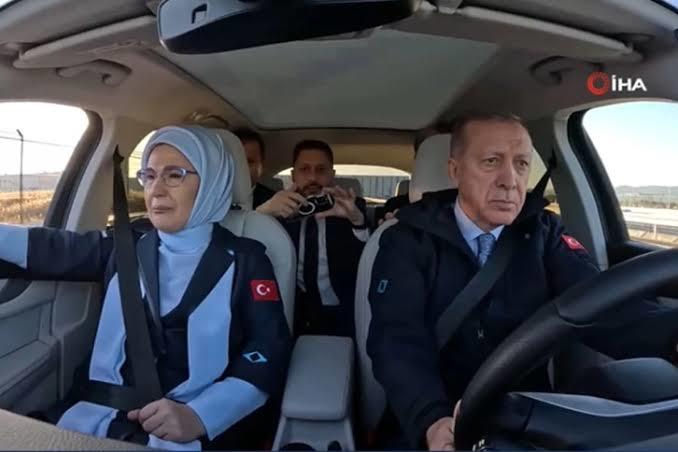 Somurtkan mısınız yoksa güler yüzlü mü?