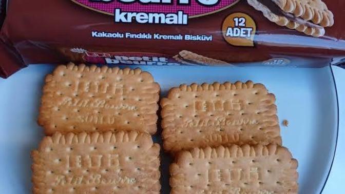 Petibör bisküvinin arasına çikolata daha çok yakışmış diyen kaç kişiyiz?