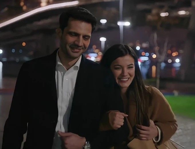 Seviyorum deyip başkalarına ilgi göstermek, duyguların sahte olduğunu mu gösterir?