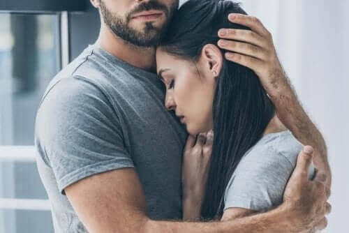 Sevgilinin olumsuz ruh hali değişikliğini nasıl karşılarsın?
