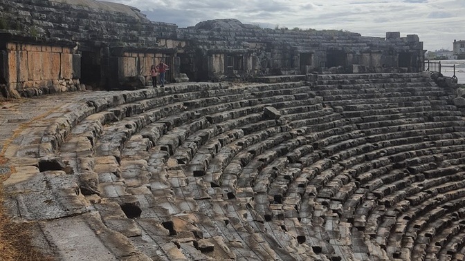 Sevgili ile tarihi mekanları gezmek sıkıcı mı?