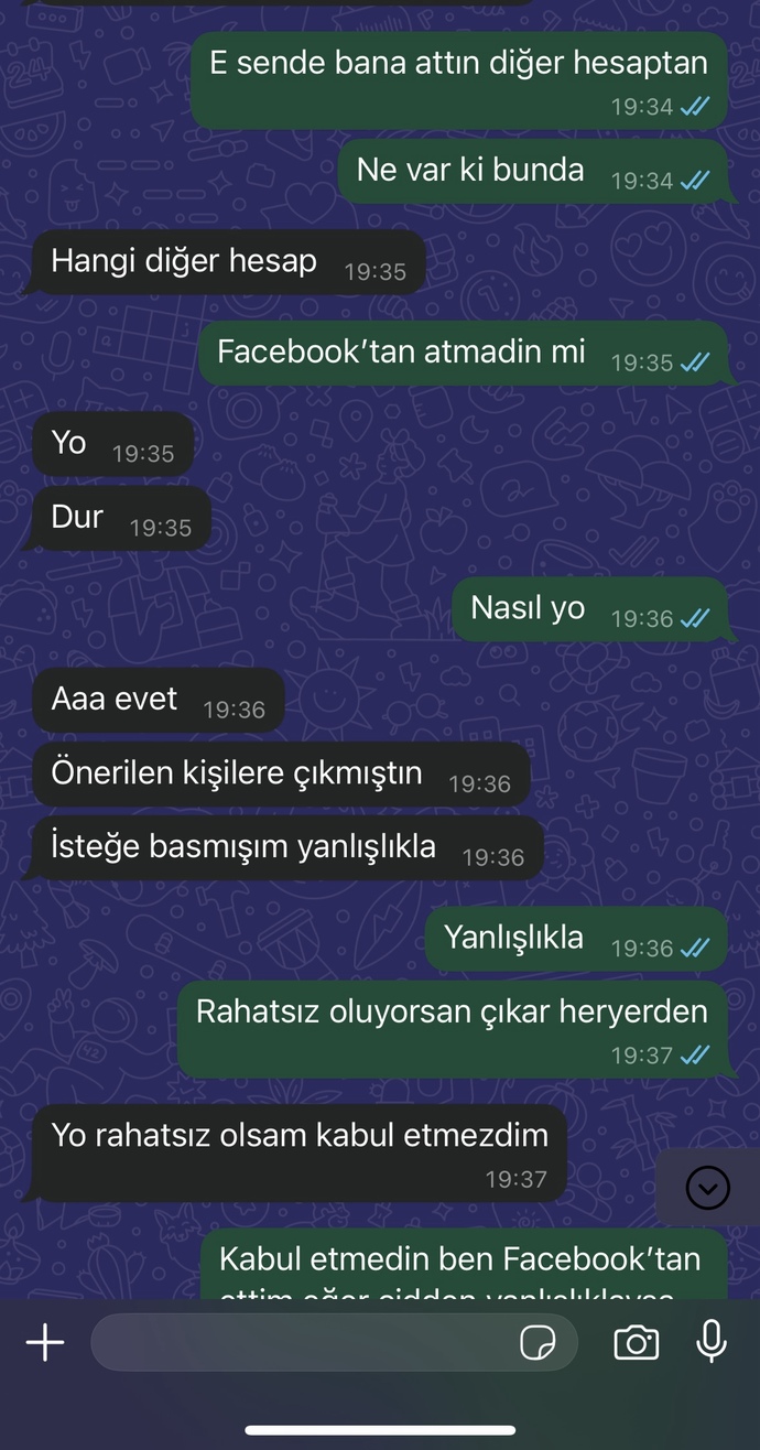 Sizce eski sevgilim benimle dalga mı geçiyor?
