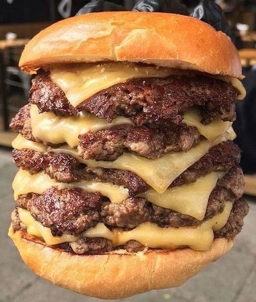 Bu hamburgeri bitirebilir misin?