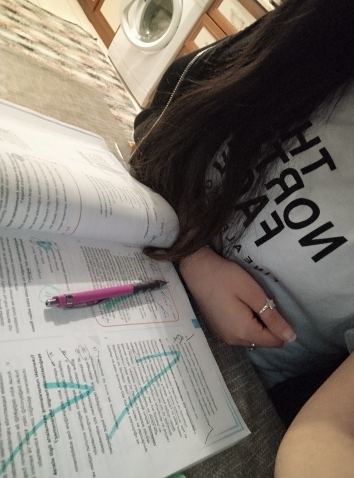 Ders çalışıyorum siz napıyorsunuzz?