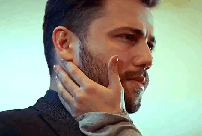Erkekler sakallarının okşanmasından hoşlanırlar mı?