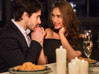 Romantik aşka yaş ilerledikçe mi hazır hisseder insan?